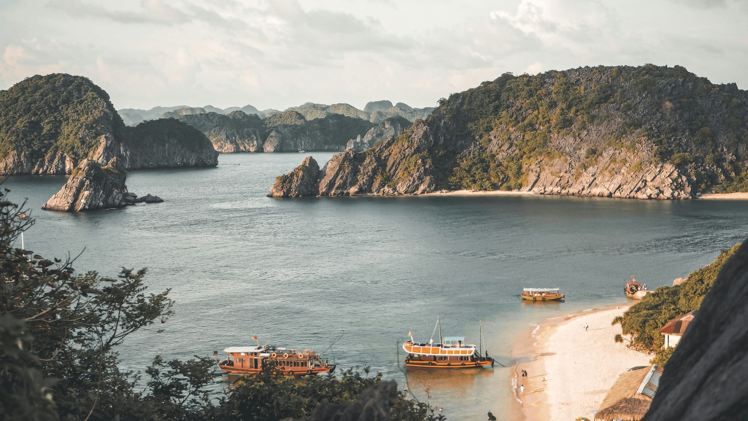 Vietnam travel guide for first-time visitors